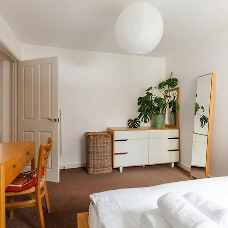 Apartment Ashfield Mews - Spacious & Stylish 2-bedroom Flat Close To Centre Bristol