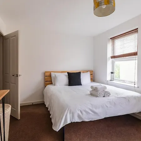 Apartment Ashfield Mews - Spacious & Stylish 2-bedroom Flat Close To Centre Bristol