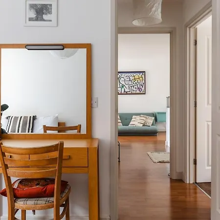 Ashfield Mews - Spacious & Stylish 2-bedroom Flat Close To Centre Apartment Bristol